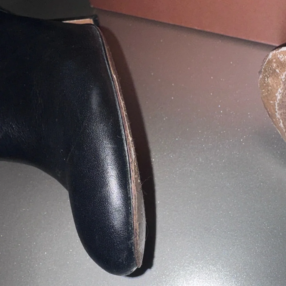 COACH SENECA GLAZED LEATHER BOOTIES - Picture 10 of 11